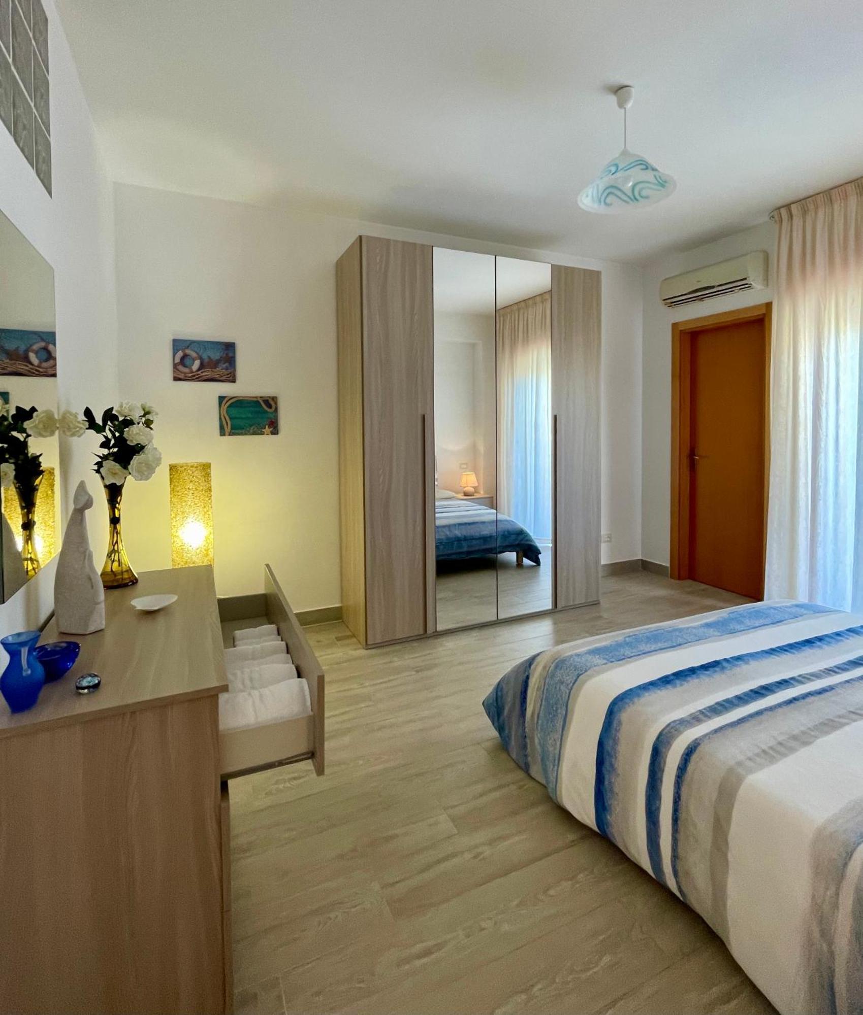 Vistamare Apartments Реджо-ди-Калабрия Экстерьер фото