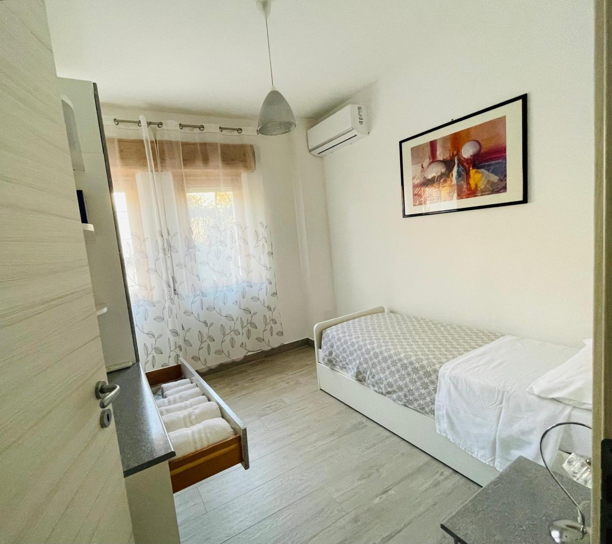Vistamare Apartments Реджо-ди-Калабрия Экстерьер фото